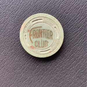 Vintage Card Room Poker‎ Chips Frontier Room Green